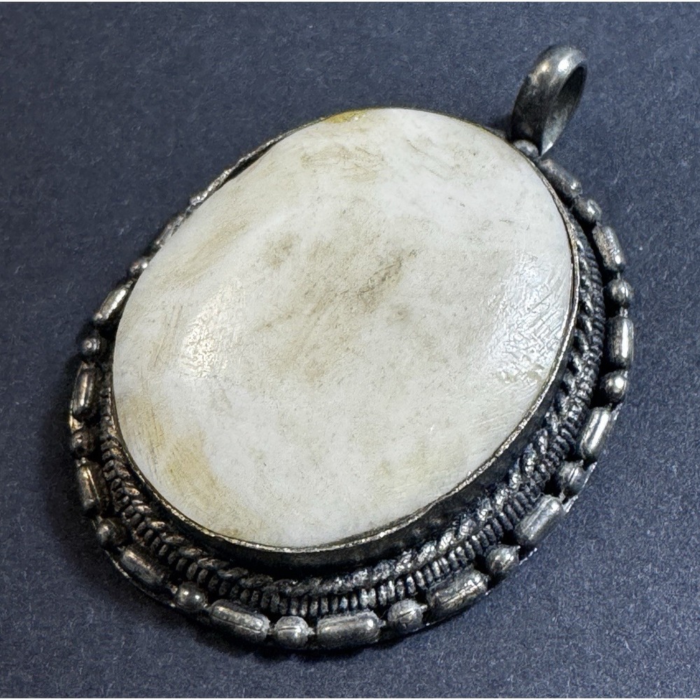 Vintage Large Oval White Silver Tone Marble Stone Granite Pendant READ - Picture 9 of 14